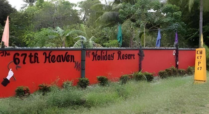 67Th Heaven Holiday Resort Lucbuan Exteriér fotografie